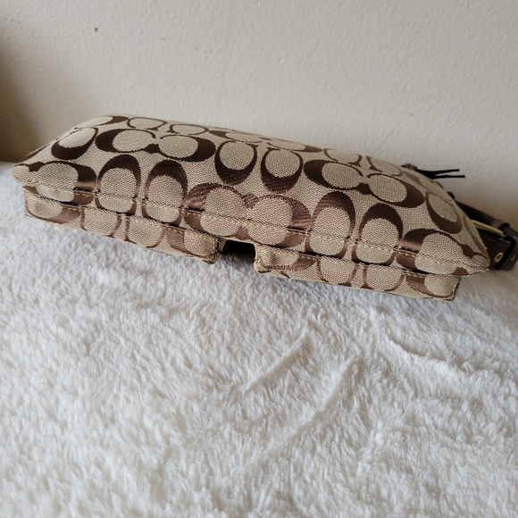 Coach Belt Bag - Picture 5 of 9